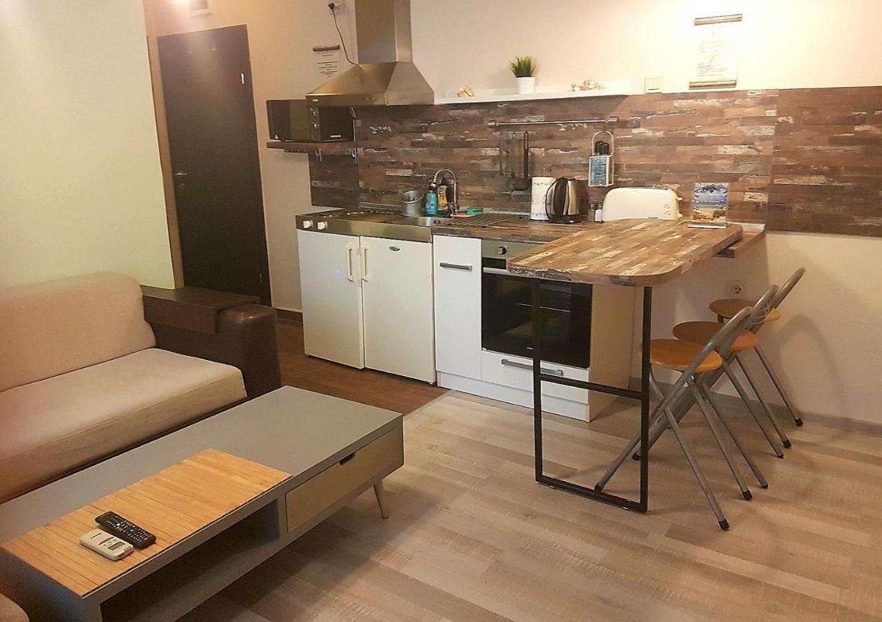 Aheloy Apartments Экстерьер фото