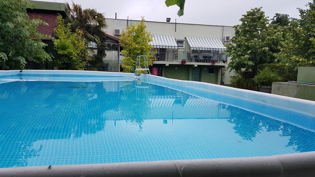 Aheloy Apartments Экстерьер фото